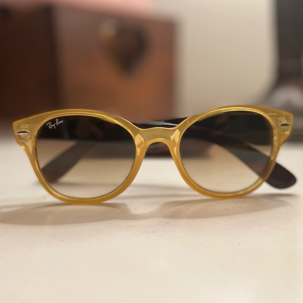 Ray Ban round sunglasses